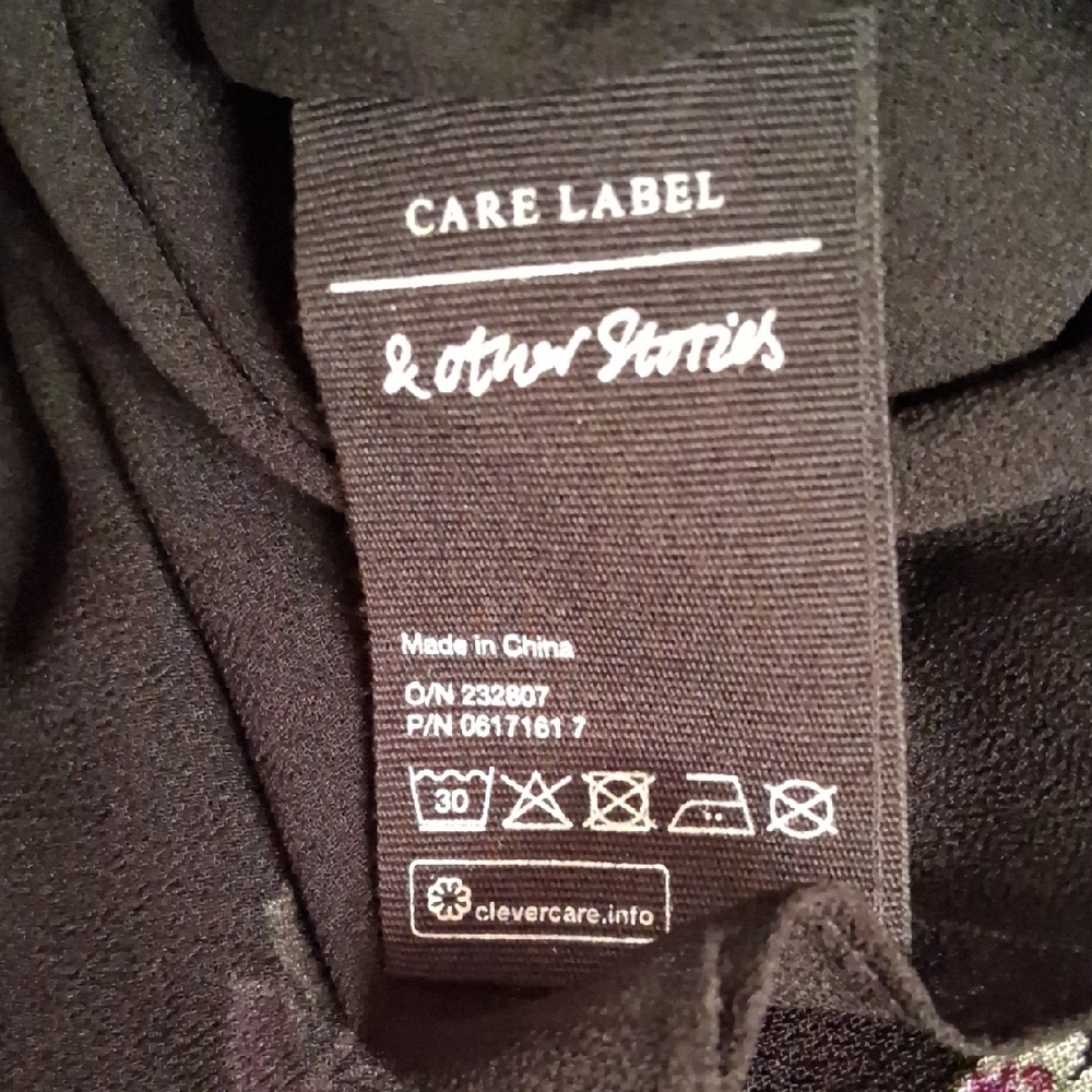 & Other Stories Sheer Black Dress with Floral Pattern - Picture 10 of 12
